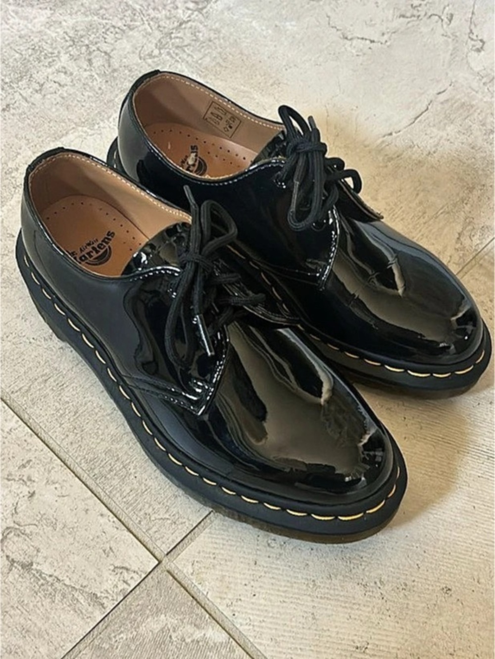 Brand New Dr. Martens 1461 Patent Leather 3-Eye Oxford Shoes Black size US 6